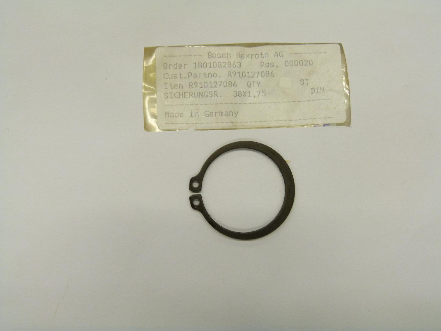 Image 1 of RETAINING RING