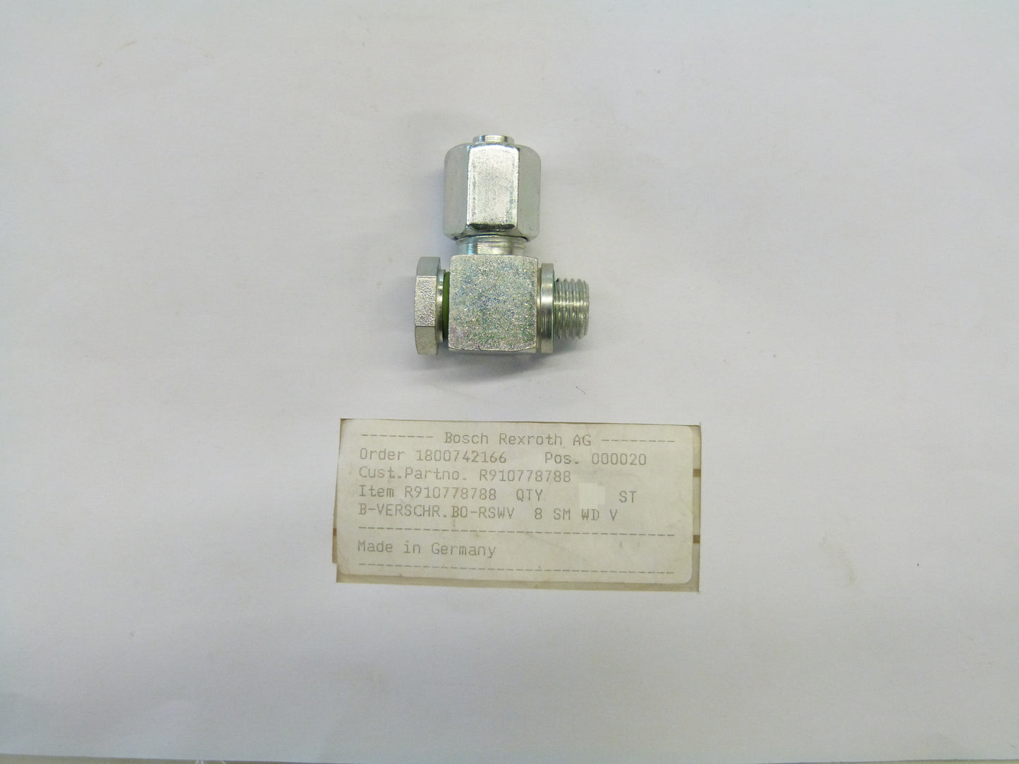 Image 1 of FITTING