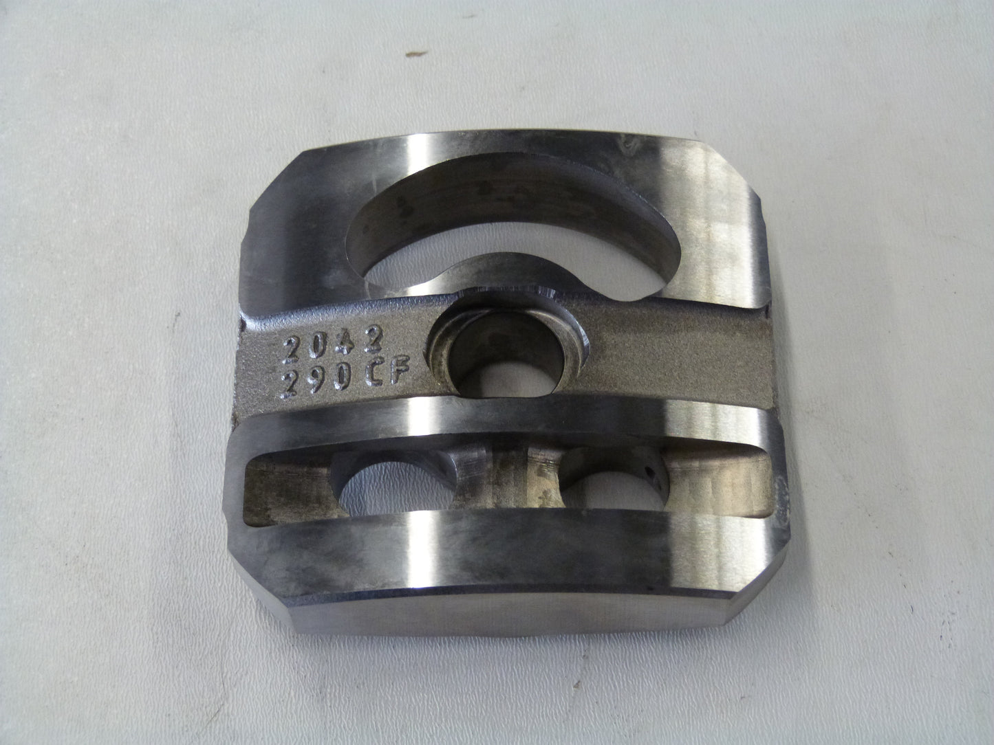 Image 1 of PORTPLATE LH