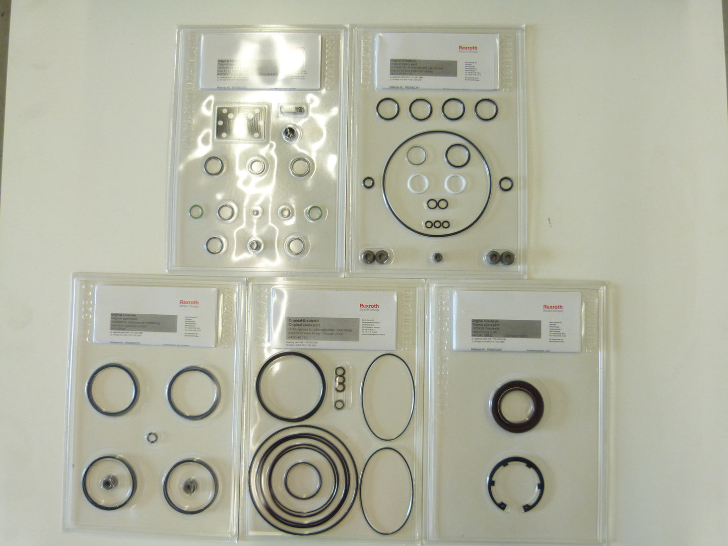 Image 1 of SEAL KIT COMPLETE