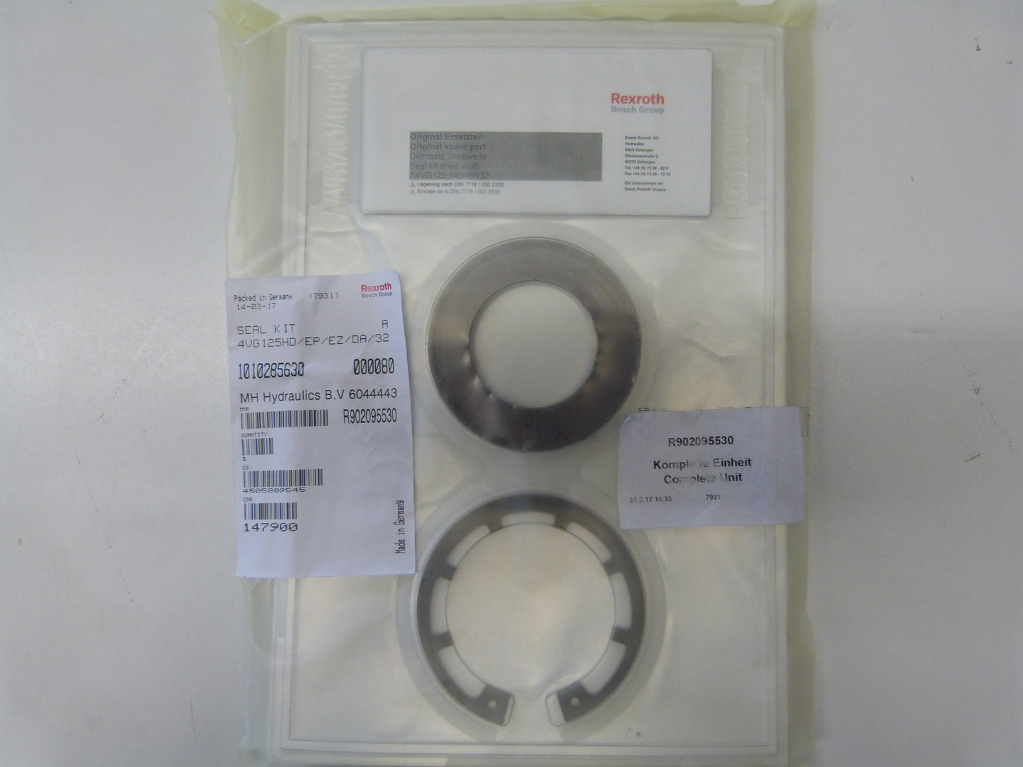 Image 1 of SEAL KIT,COMPLETE (REPLACED R987053882)