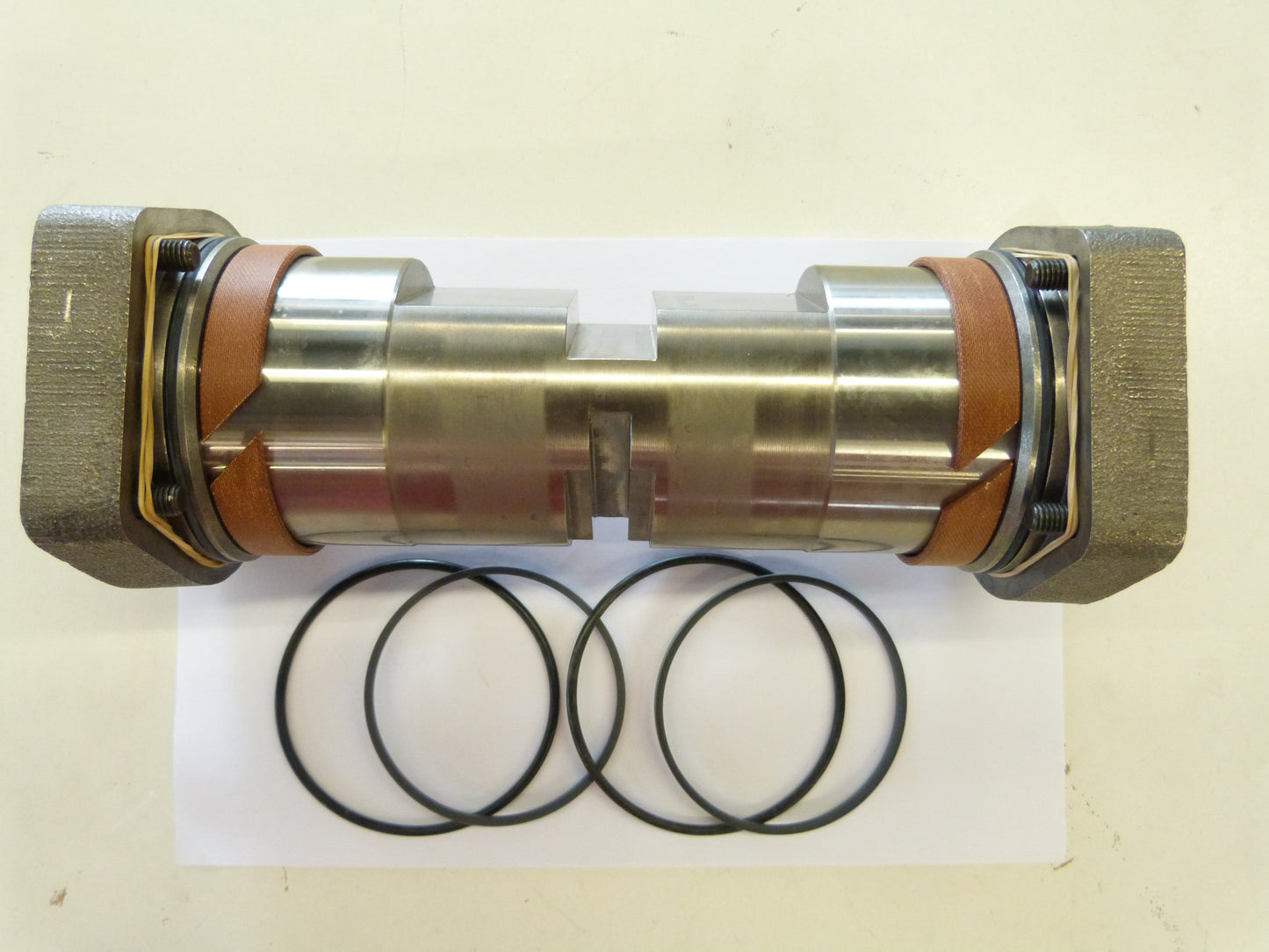 Image 1 of HYDRAULIC CONTROL