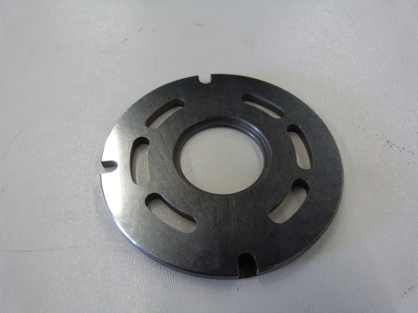 Image 1 of PORTPLATE LH