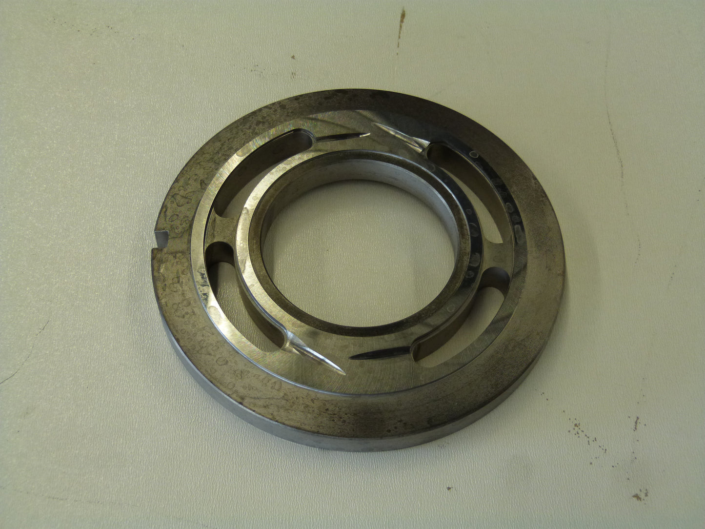 Image 1 of CONTROL PLATE RH