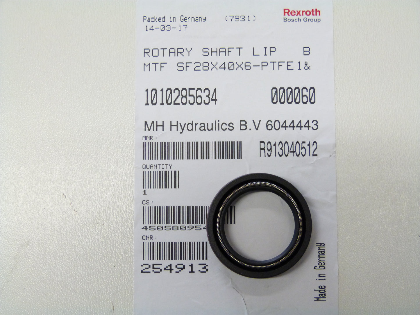 Image 1 of ROTARY SHAFT LIP BMTF SF28X40X6-PTFE1&