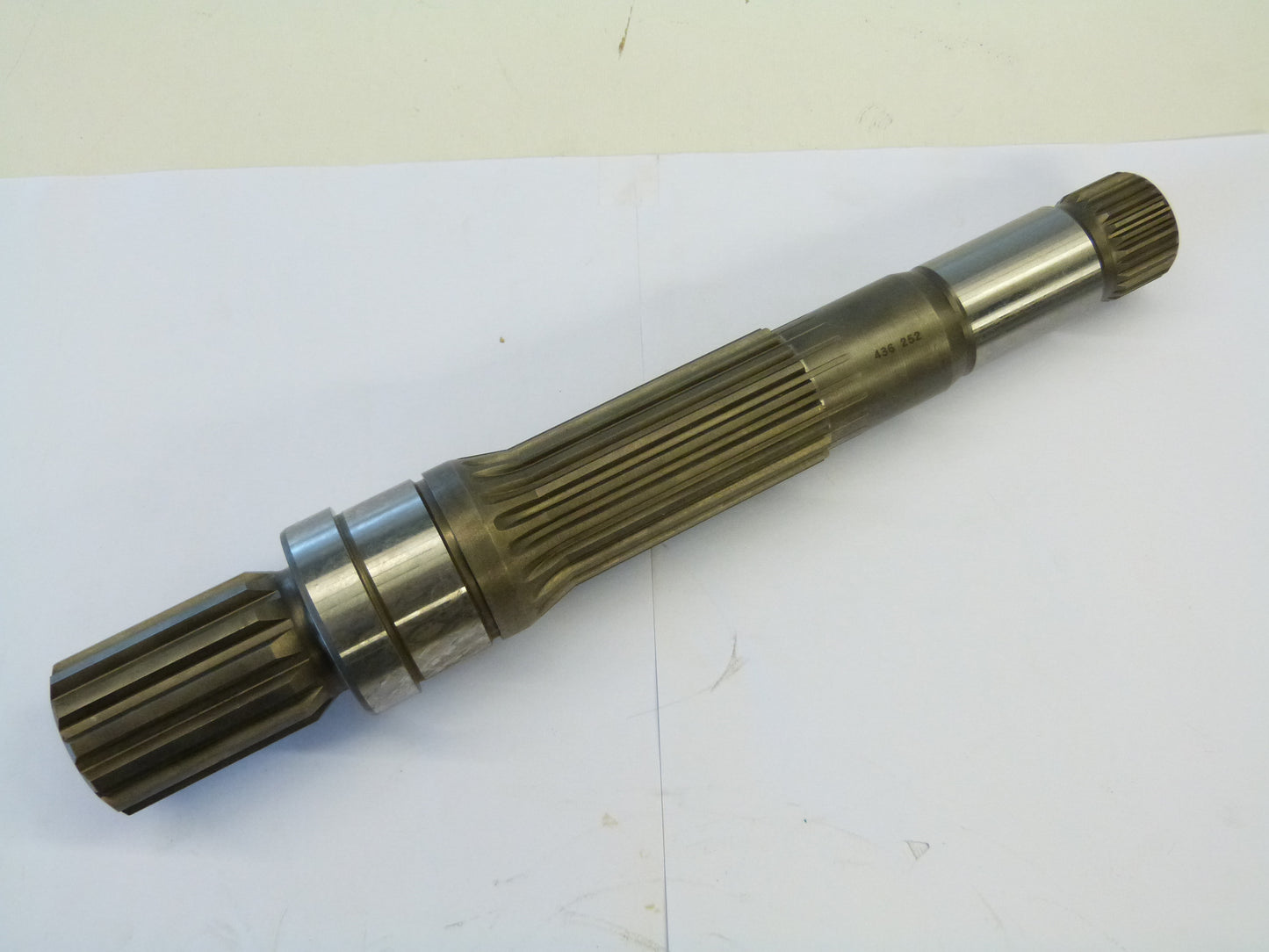 Image 1 of *NML* R909436252 AANDRIJFAS SPLINE SAE A4VG 125