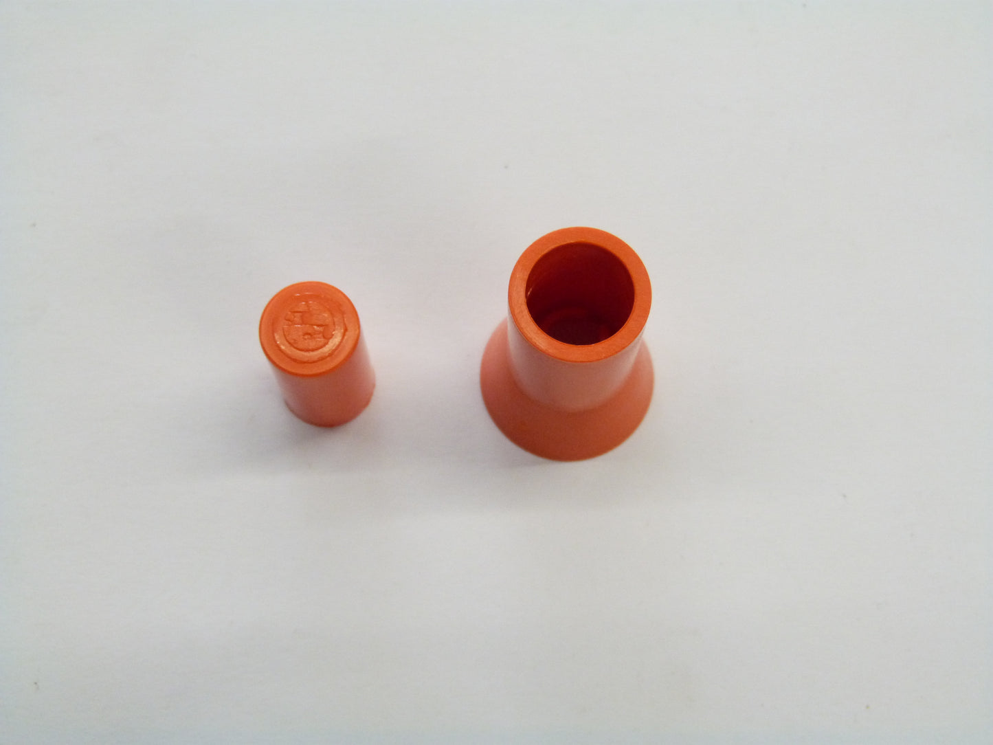 Image 1 of SICHERUNGSKAPPE 8X32 -ORANG
