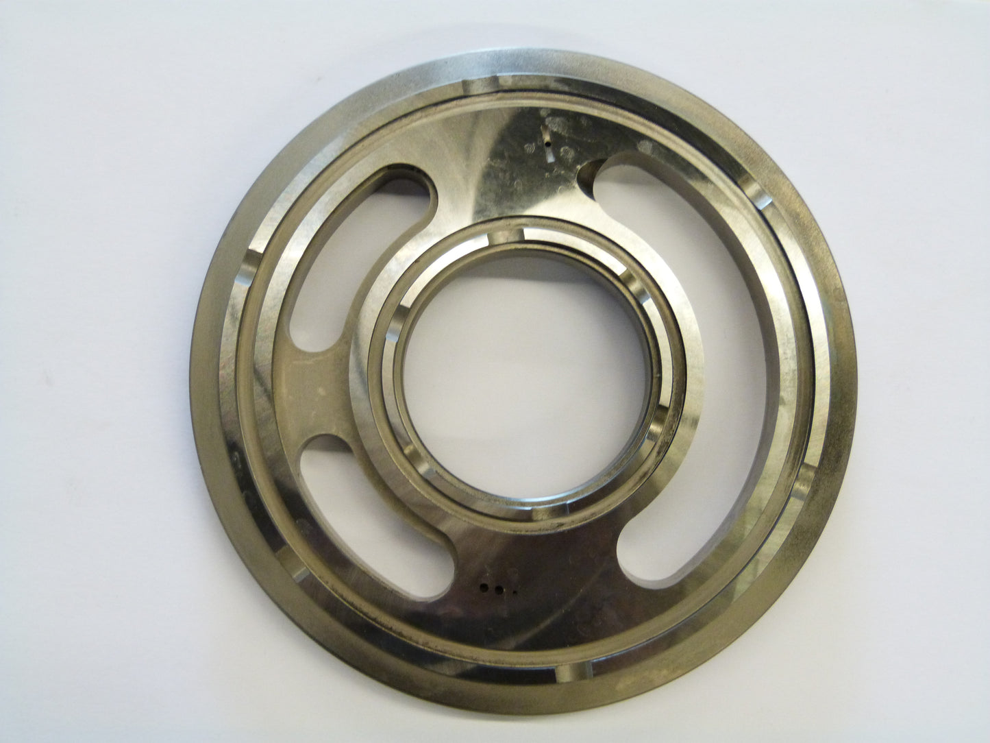 Image 1 of CONTROL PLATE RH