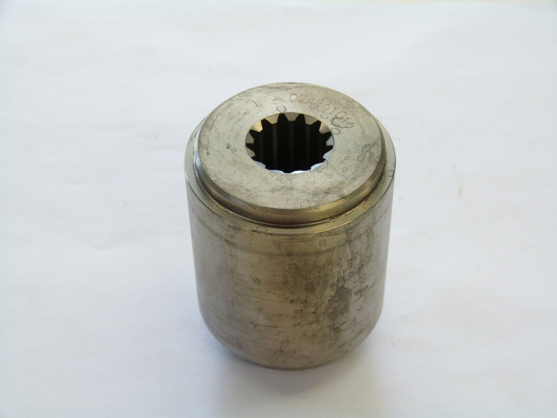 Image 1 of SPLINED HUB
