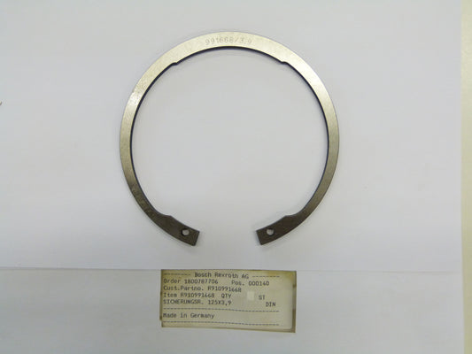 Image 1 of RETAINING RING
