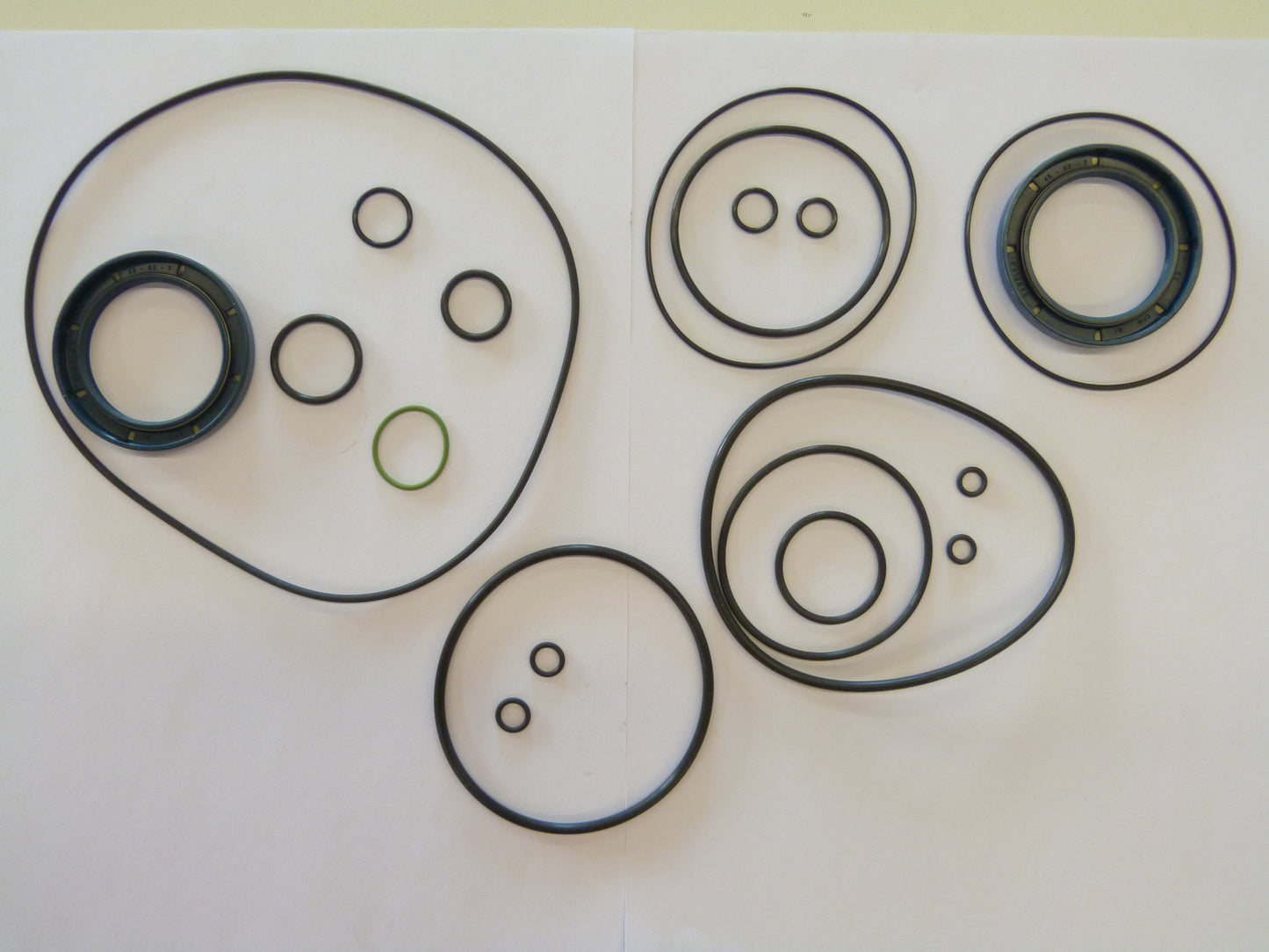 Image 1 of AFDICHTSET A4V 71 HW 20R101O10