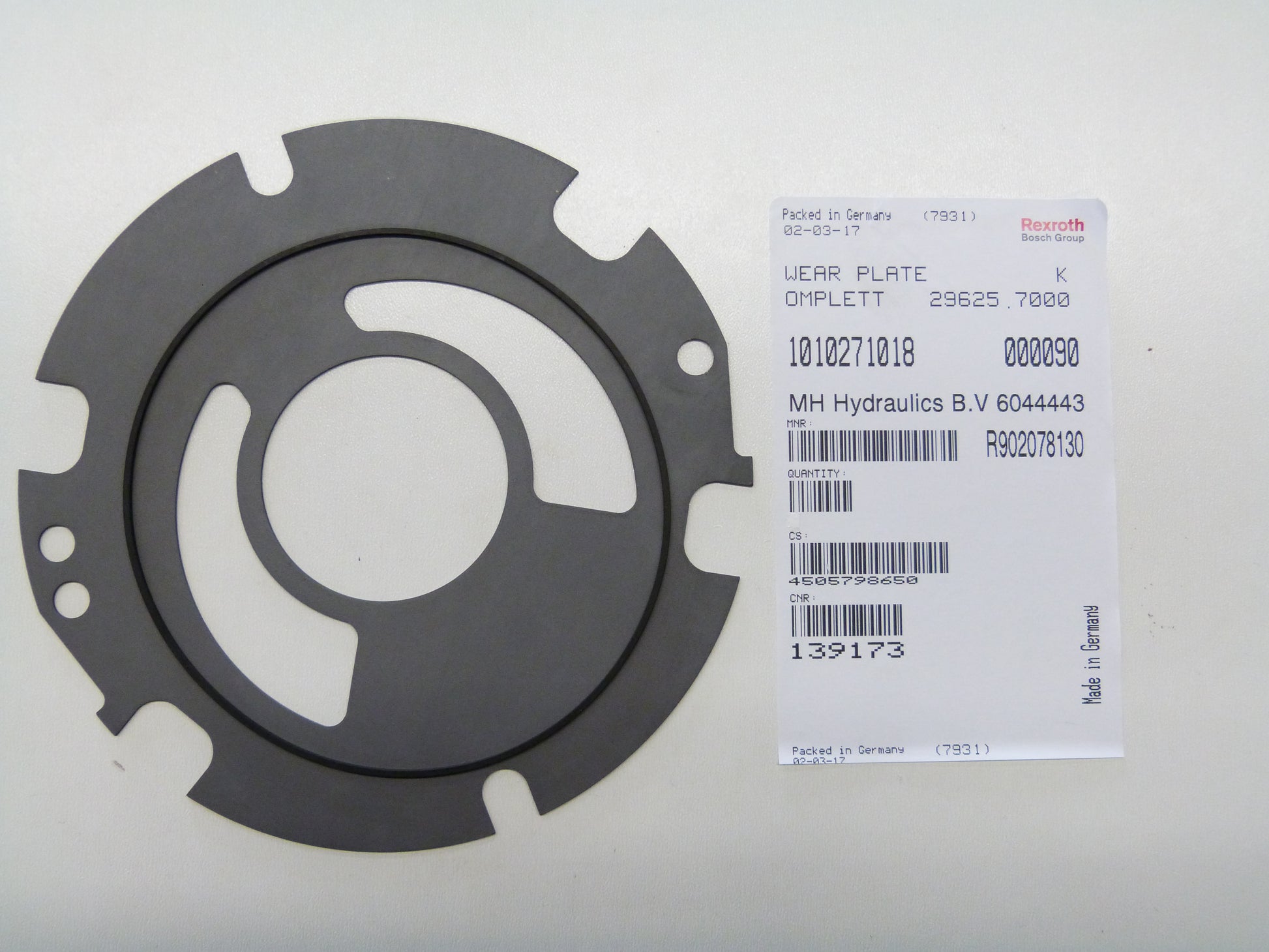 Image 1 of WEAR PLATE COMPLETE