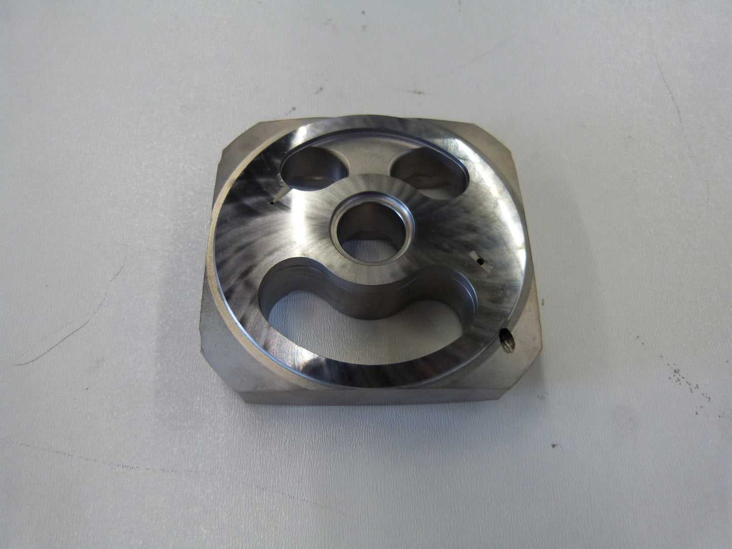 Image 1 of PORTPLATE RH