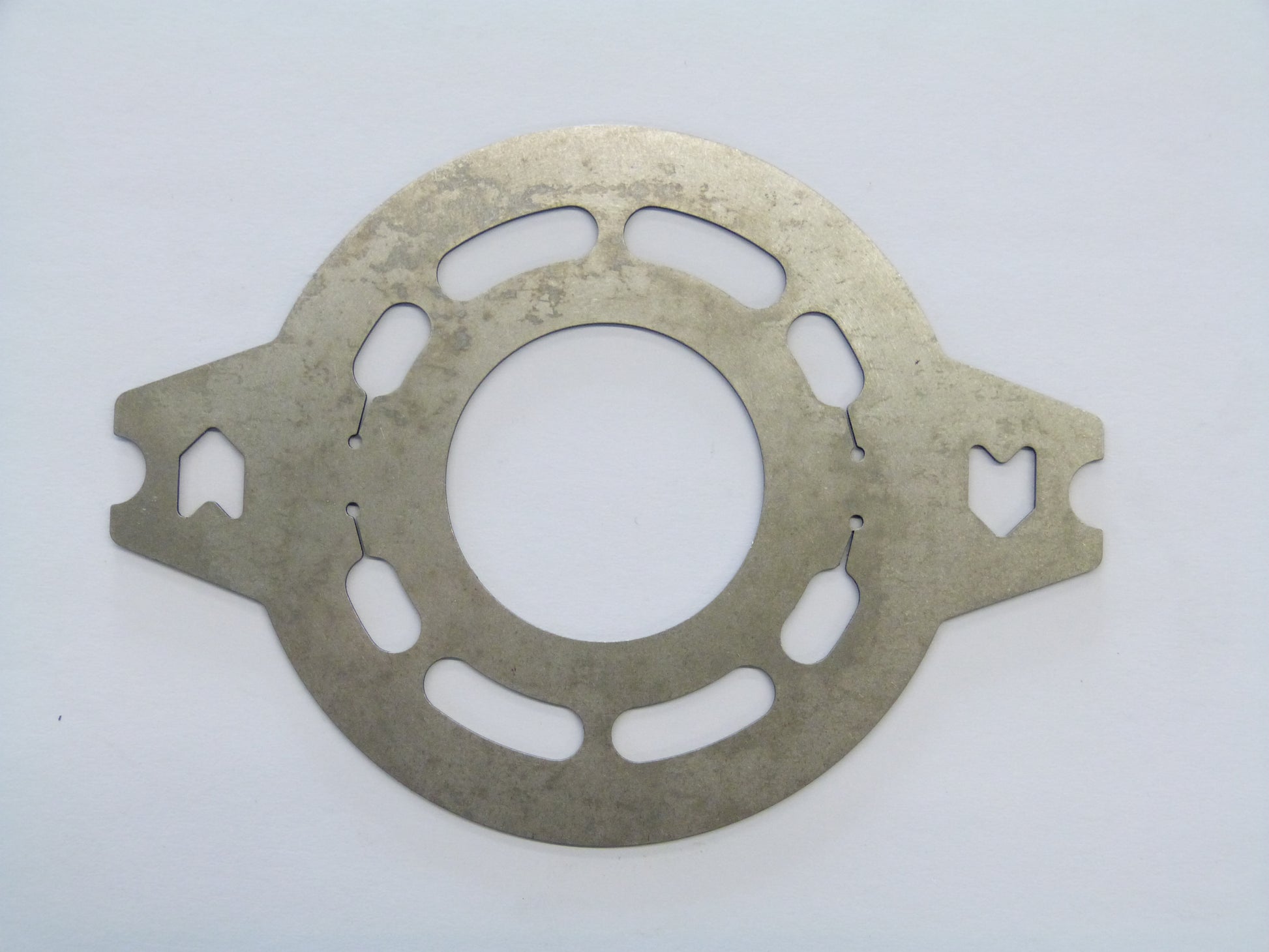 Image 1 of MH - 90R-55 VALVE PLATE L.H -2degree