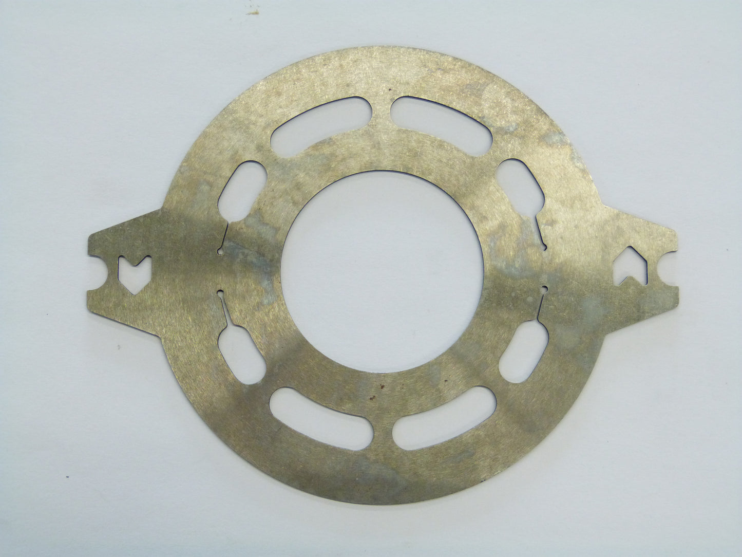 Image 1 of MH - 90R-100 VALVE PLATE L.H