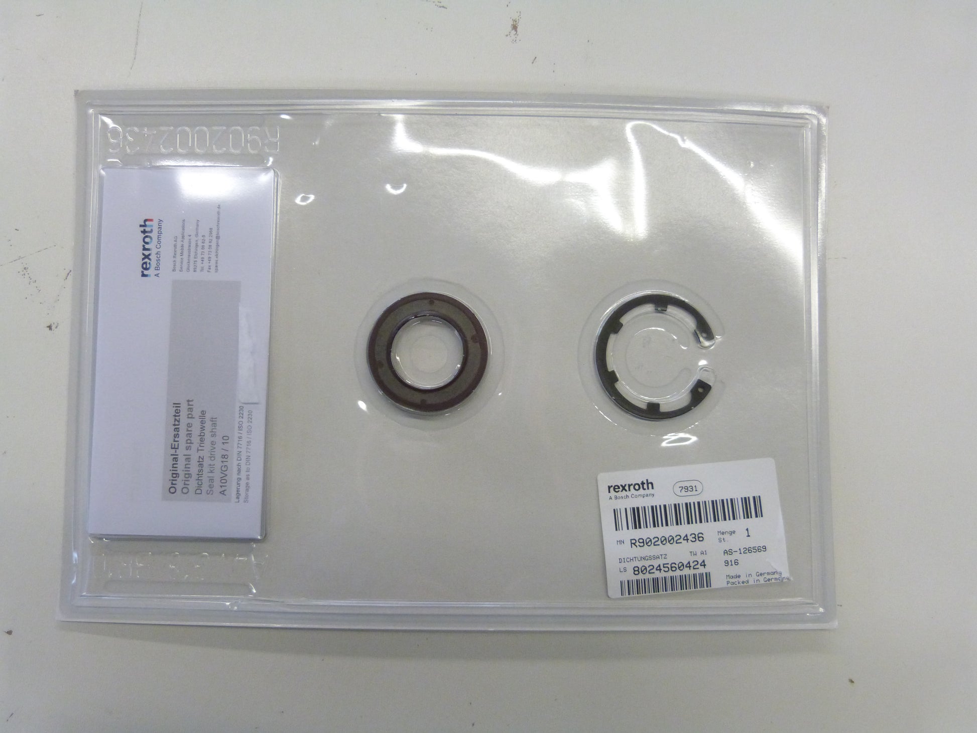 Image 1 of SEAL KIT DRIVE SHAFT