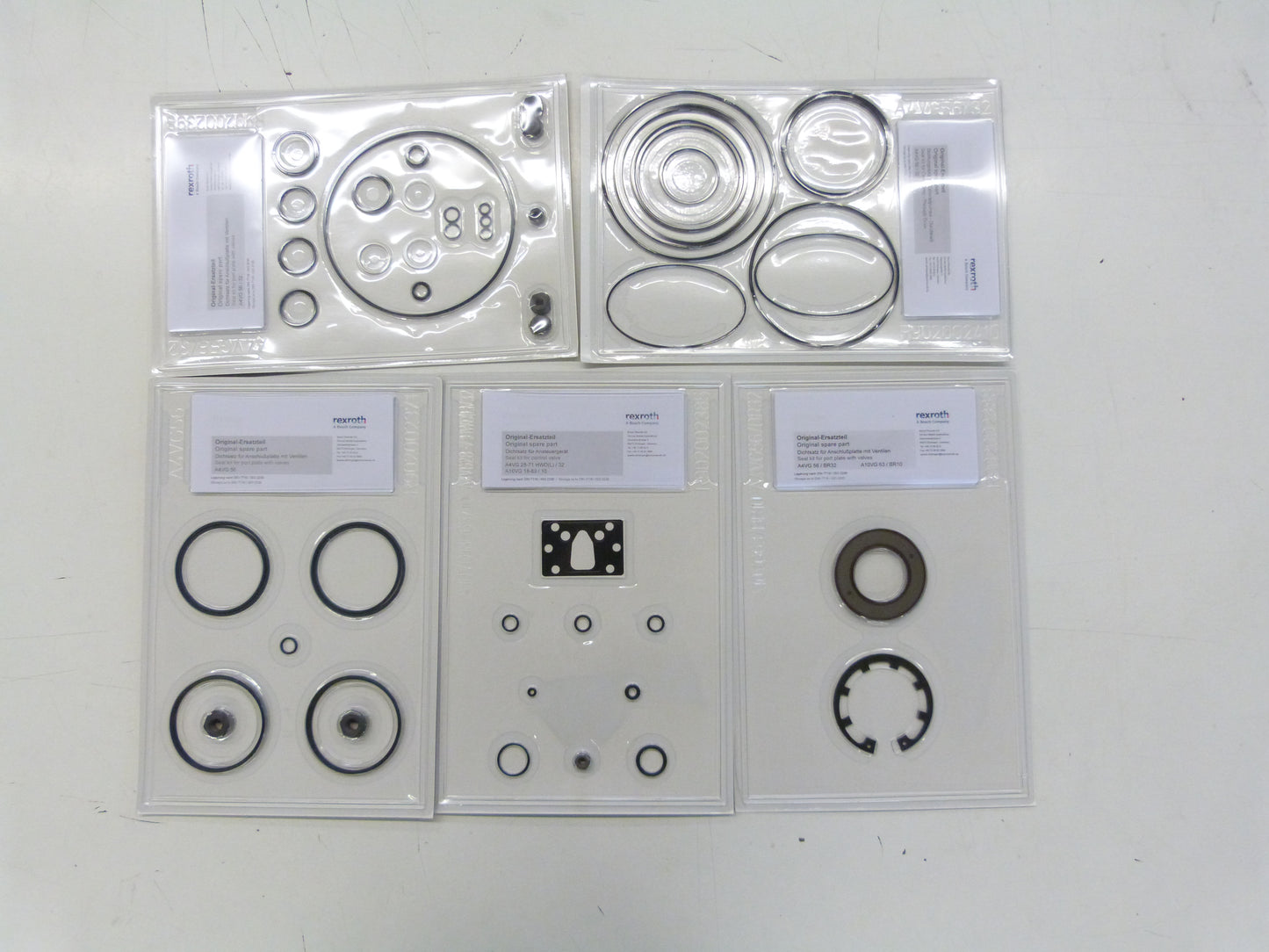 Image 1 of SEAL KIT COMPLETE