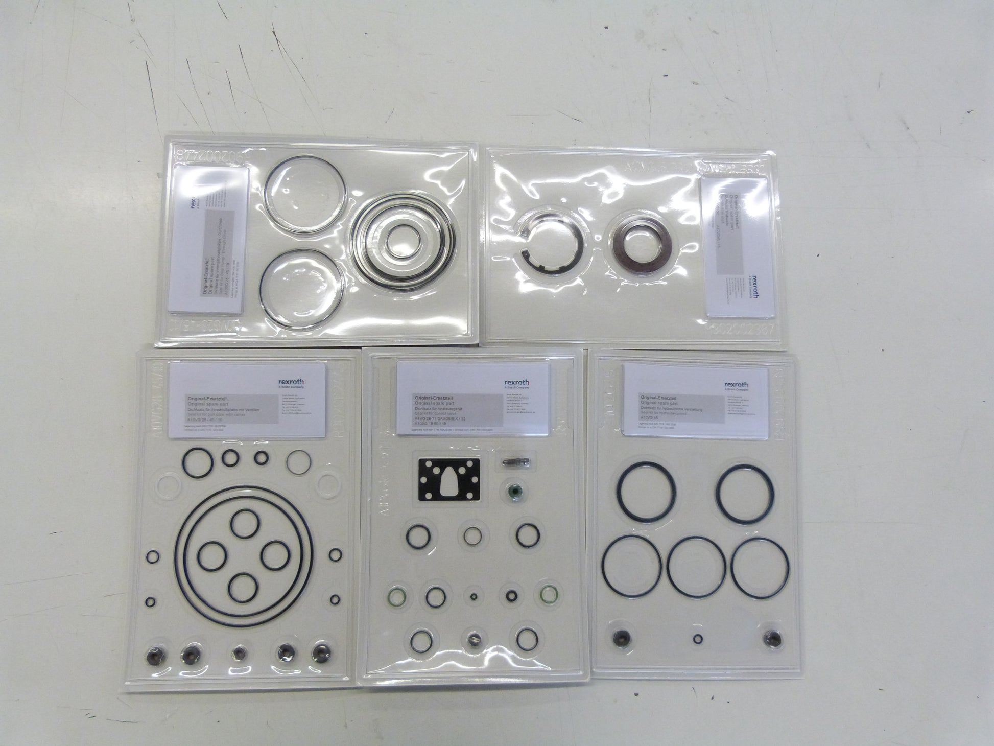 Image 1 of SEAL KIT COMPLETE
