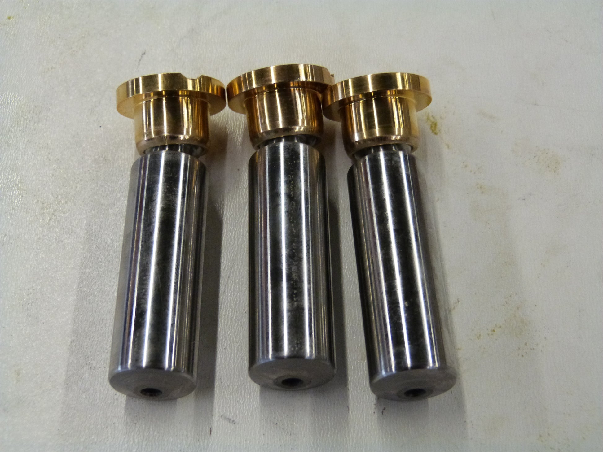 Image 1 of PISTON