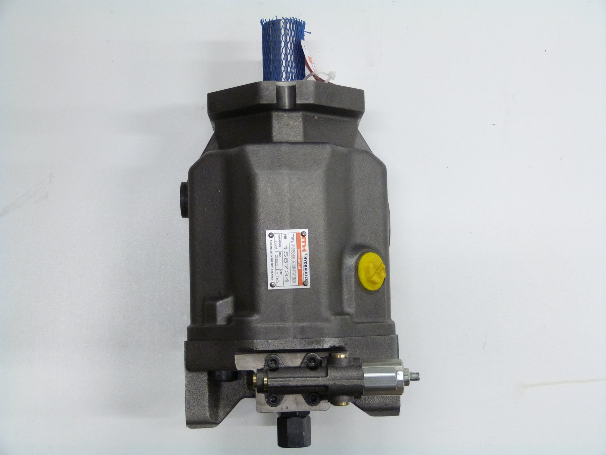 Image 1 of HYDRAULIC PUMP