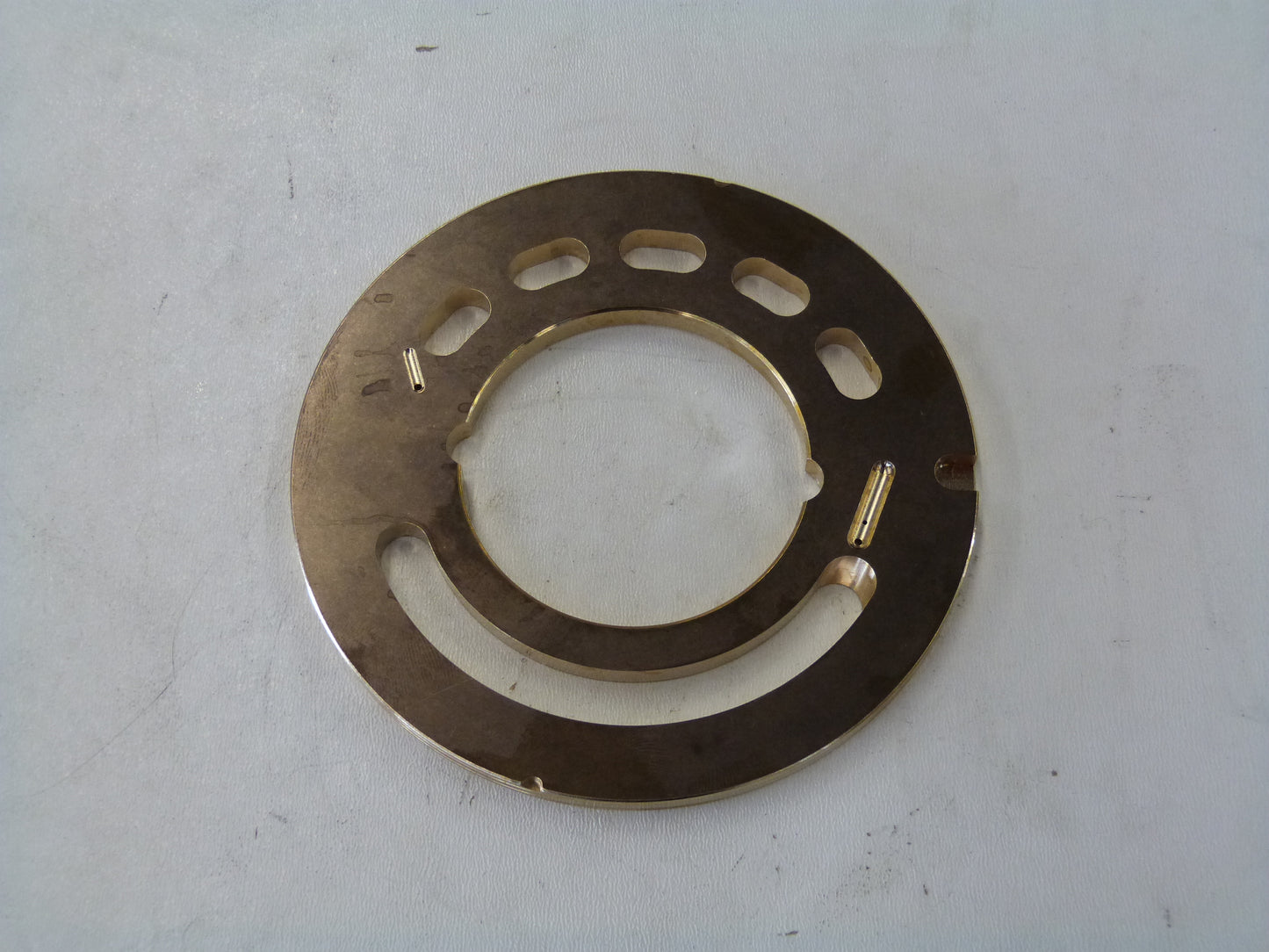 Image 1 of PORTPLATE LH