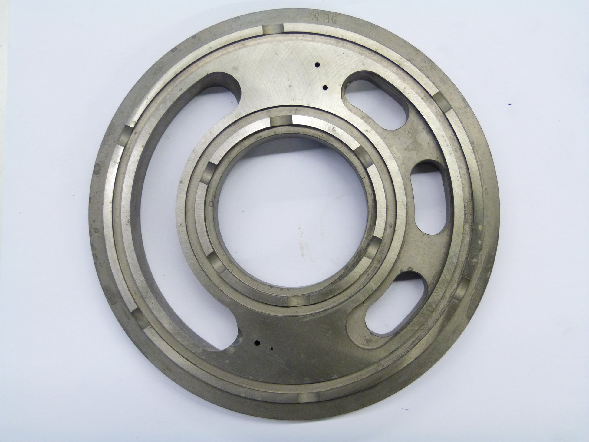 Image 1 of PORT PLATE RH