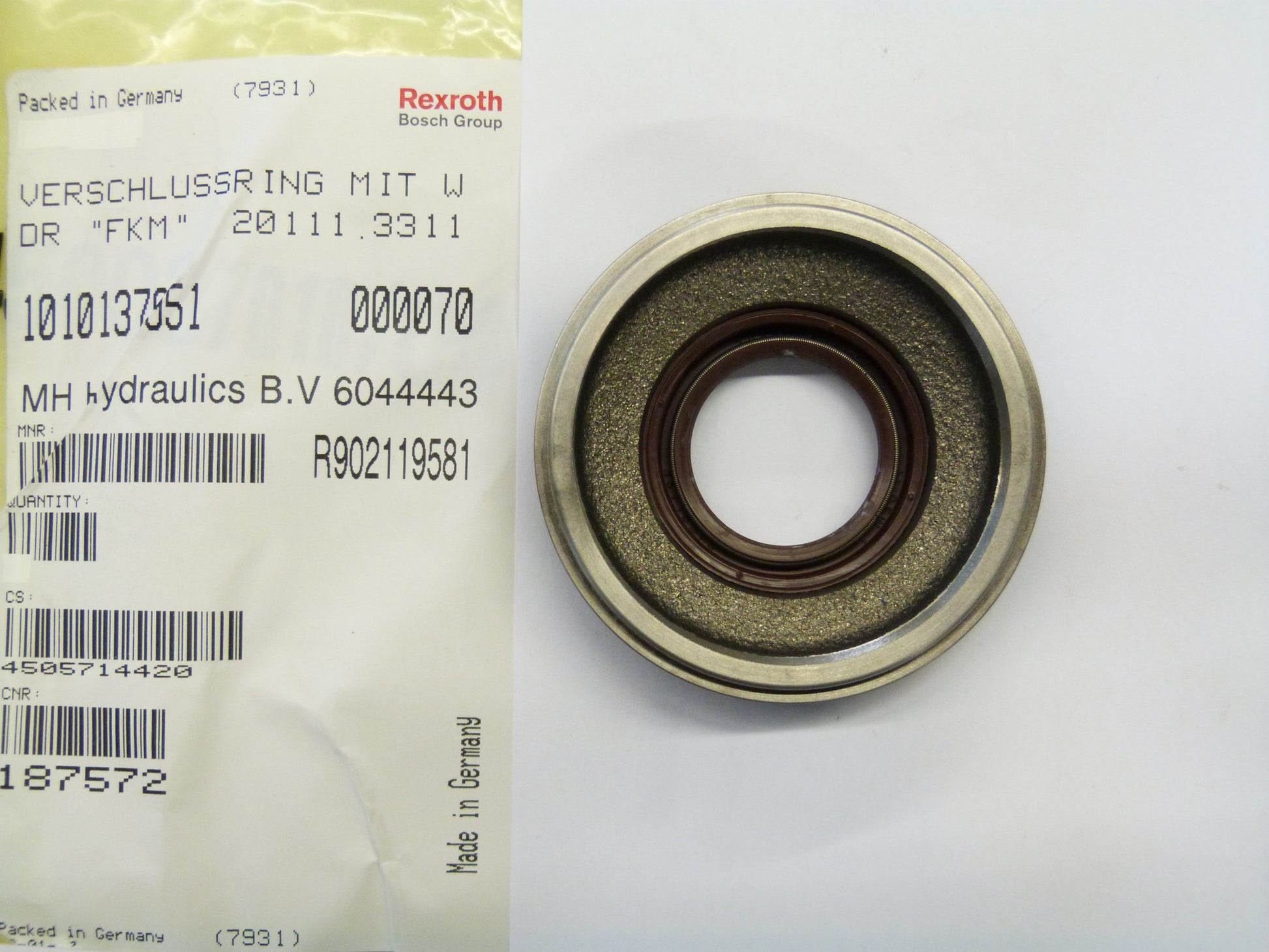 Image 1 of COVER WITH SHAFT SEAL RING