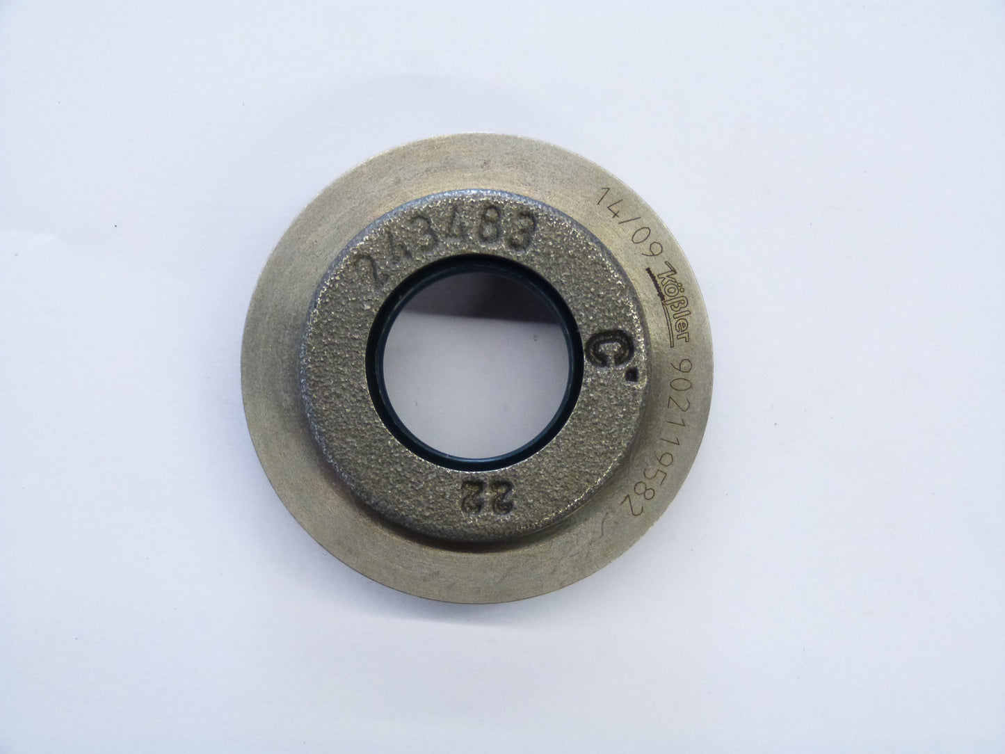 Image 1 of COVER WITH SHAFT SEAL RING