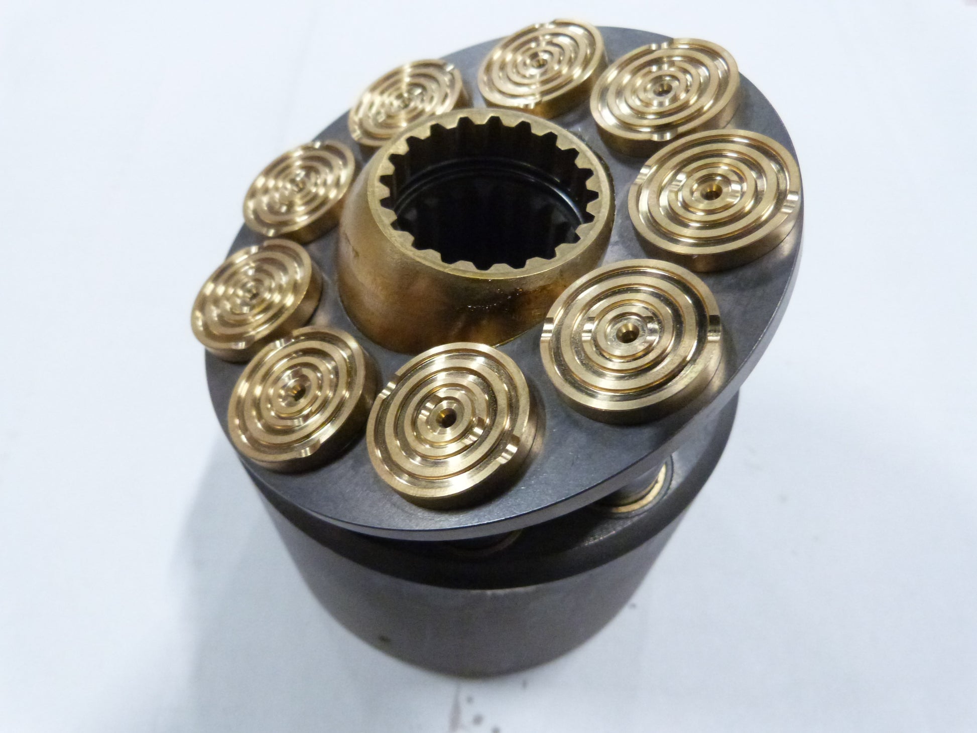Image 1 of TRIEBWERK          HYDR. TEIL-