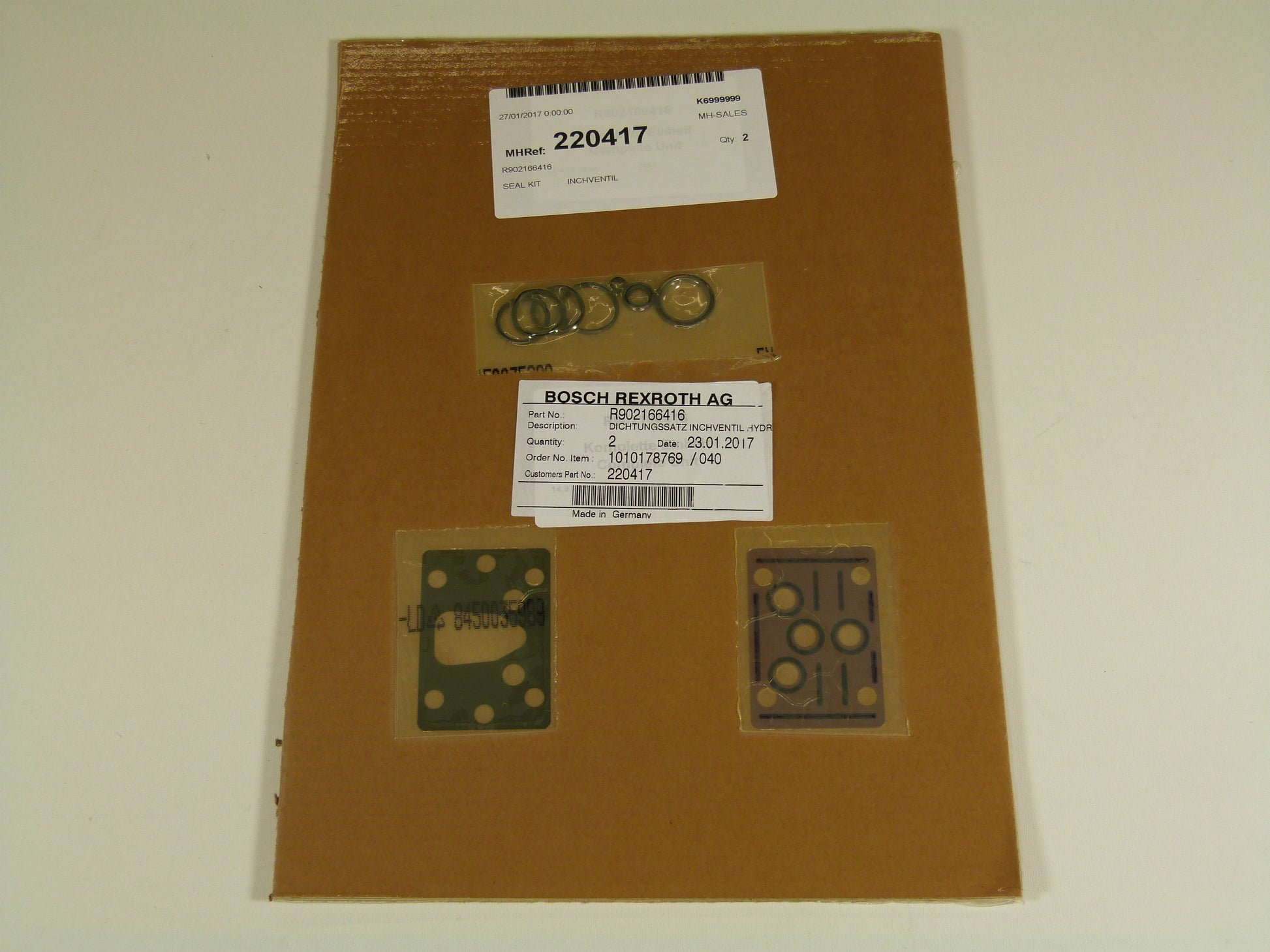 Image 1 of SEAL SET