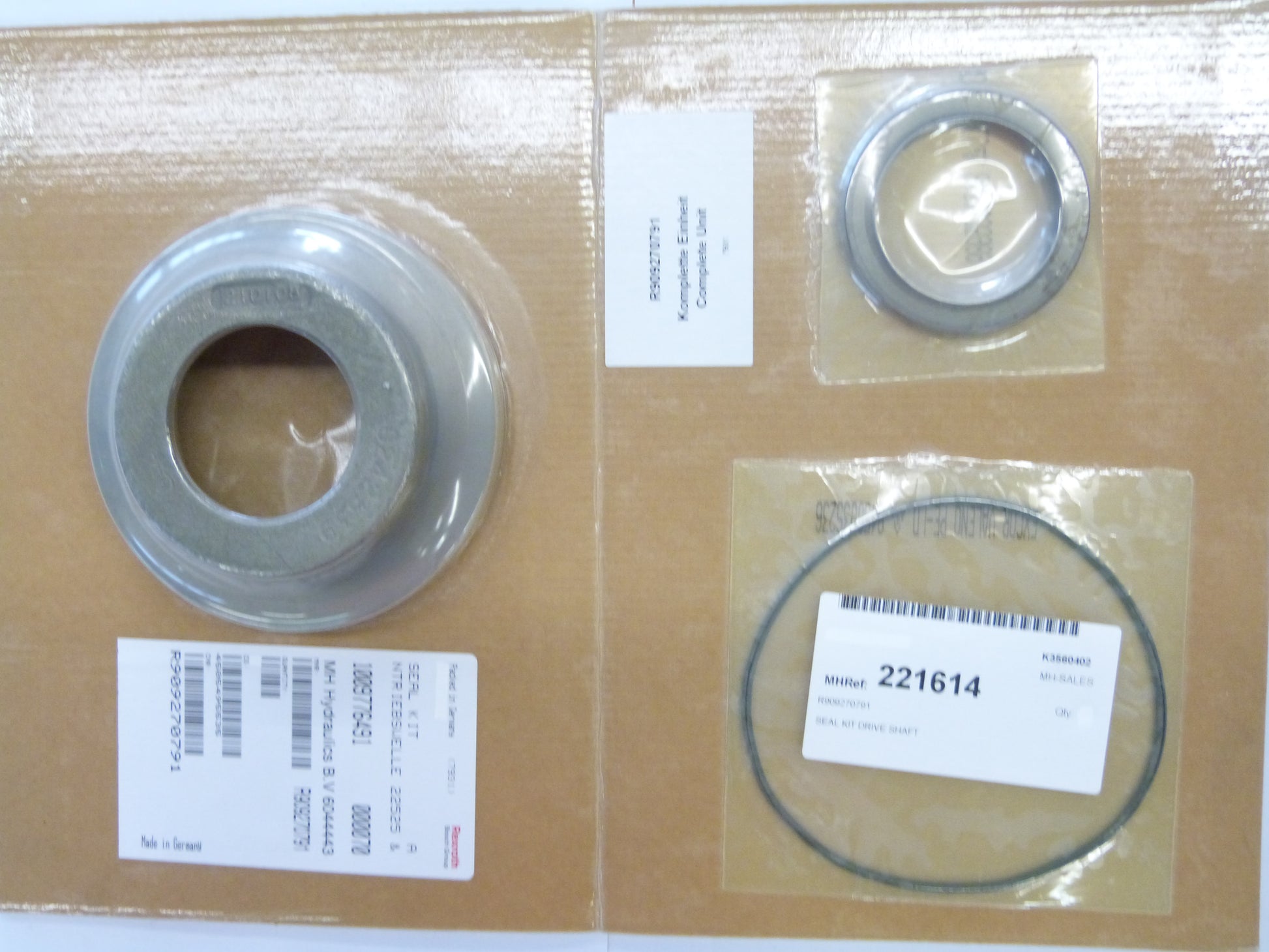 Image 1 of SEAL KIT DRIVE SHAFT