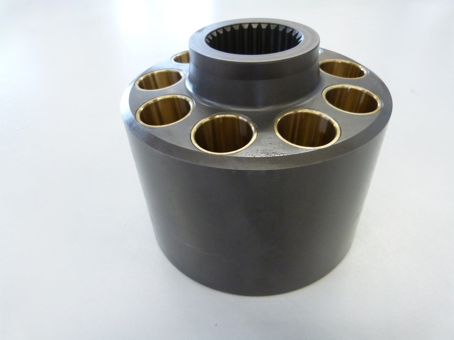 Image 1 of ZYLINDER MIT BUCHSEN A4VS 250/30 KOMPENS