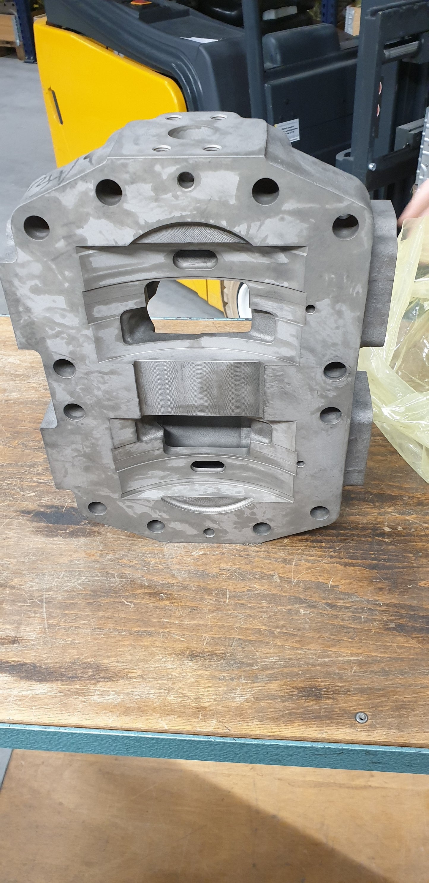 Image 3 of REGLERGEHAEUSE                41131.2065