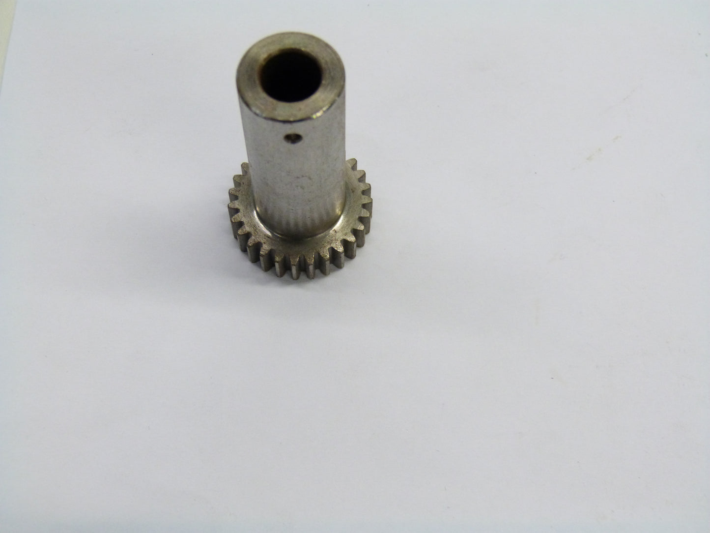 Image 1 of 007563 TANDWIEL A** 107