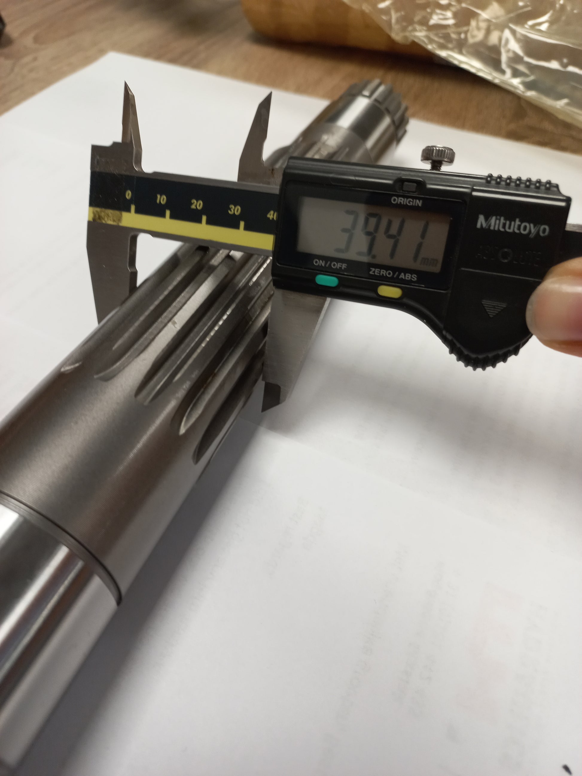 Image 5 of DRIVE SHAFT (FRONT)