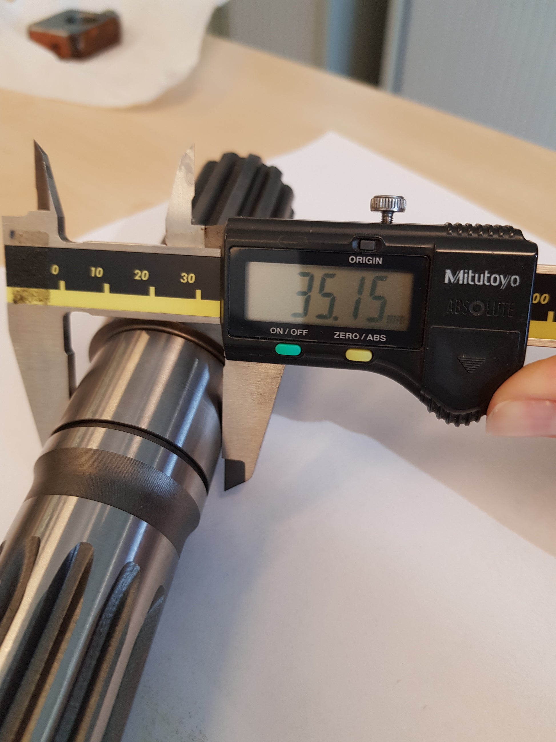 Image 3 of DRIVE SHAFT (FRONT)