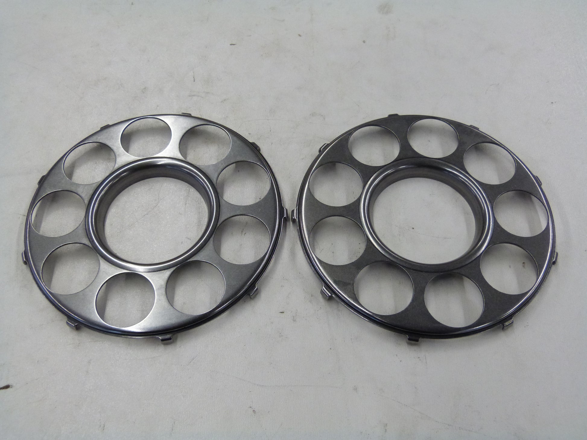 Image 1 of PLATE SPRING