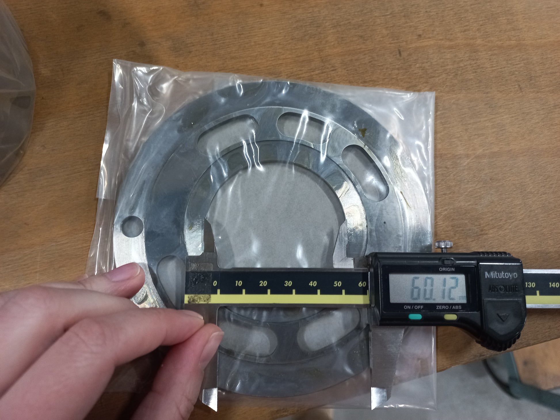 Image 2 of PLATE,VALVE