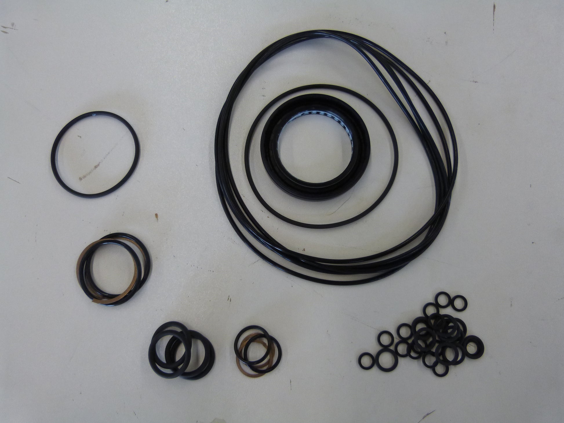Image 1 of K3V180 DTH SEAL SET 55MM VITON