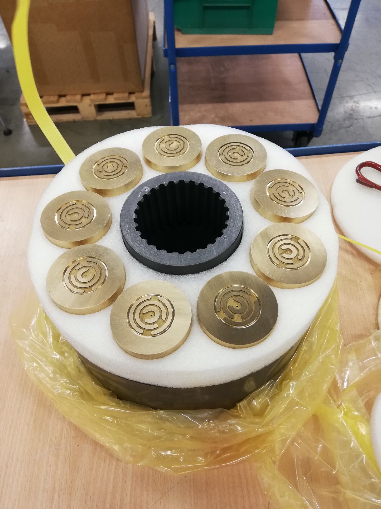 Image 1 of CYLINDER VCA-1 (SUB)