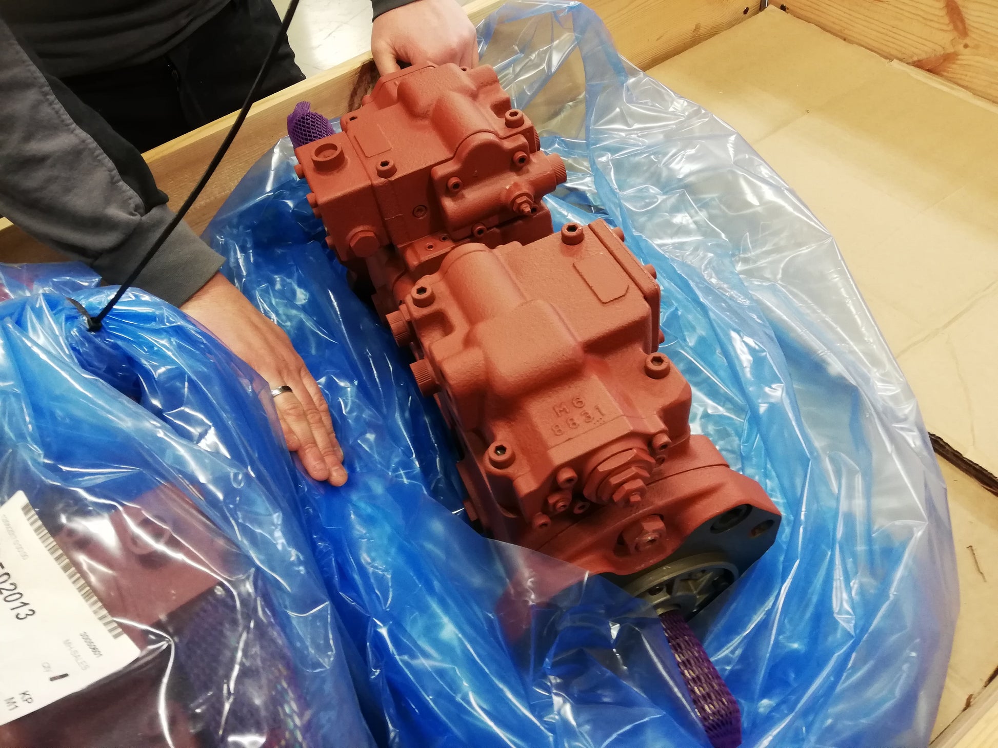 Image 3 of K3V63DT-1R0R-9C0H-1