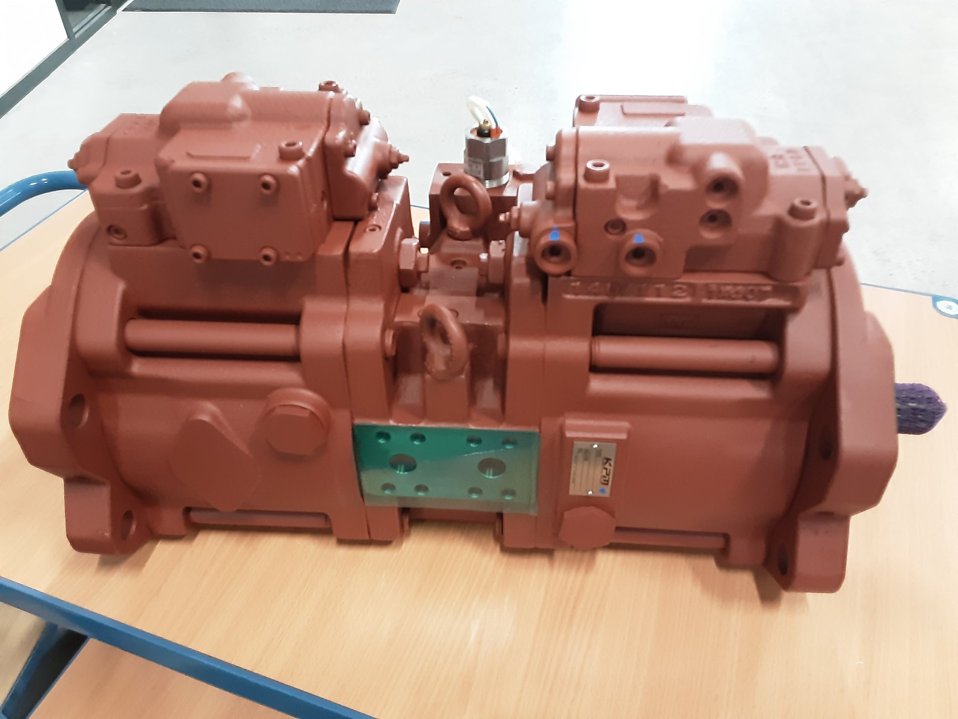 Image 2 of K3V112DT-123R-9C09