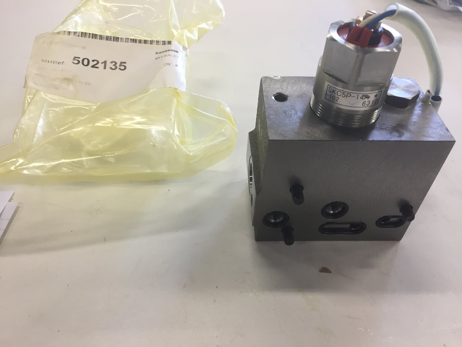 Image 1 of ASS'Y,CASING/VALVE