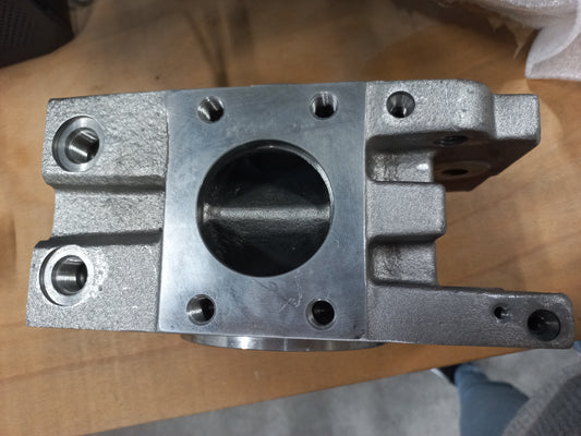 Image 1 of VALVE BLOCK (MH PLUG)