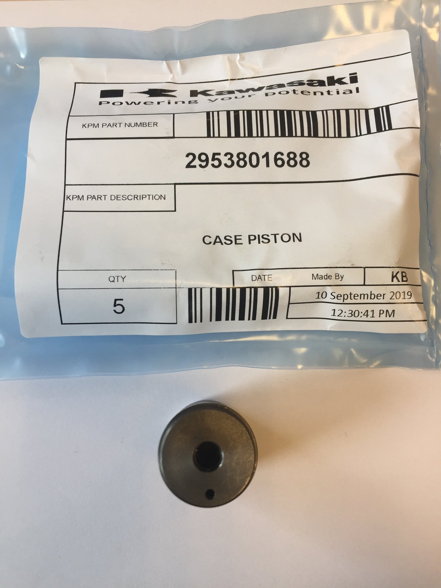 Image 2 of CASE,PISTON