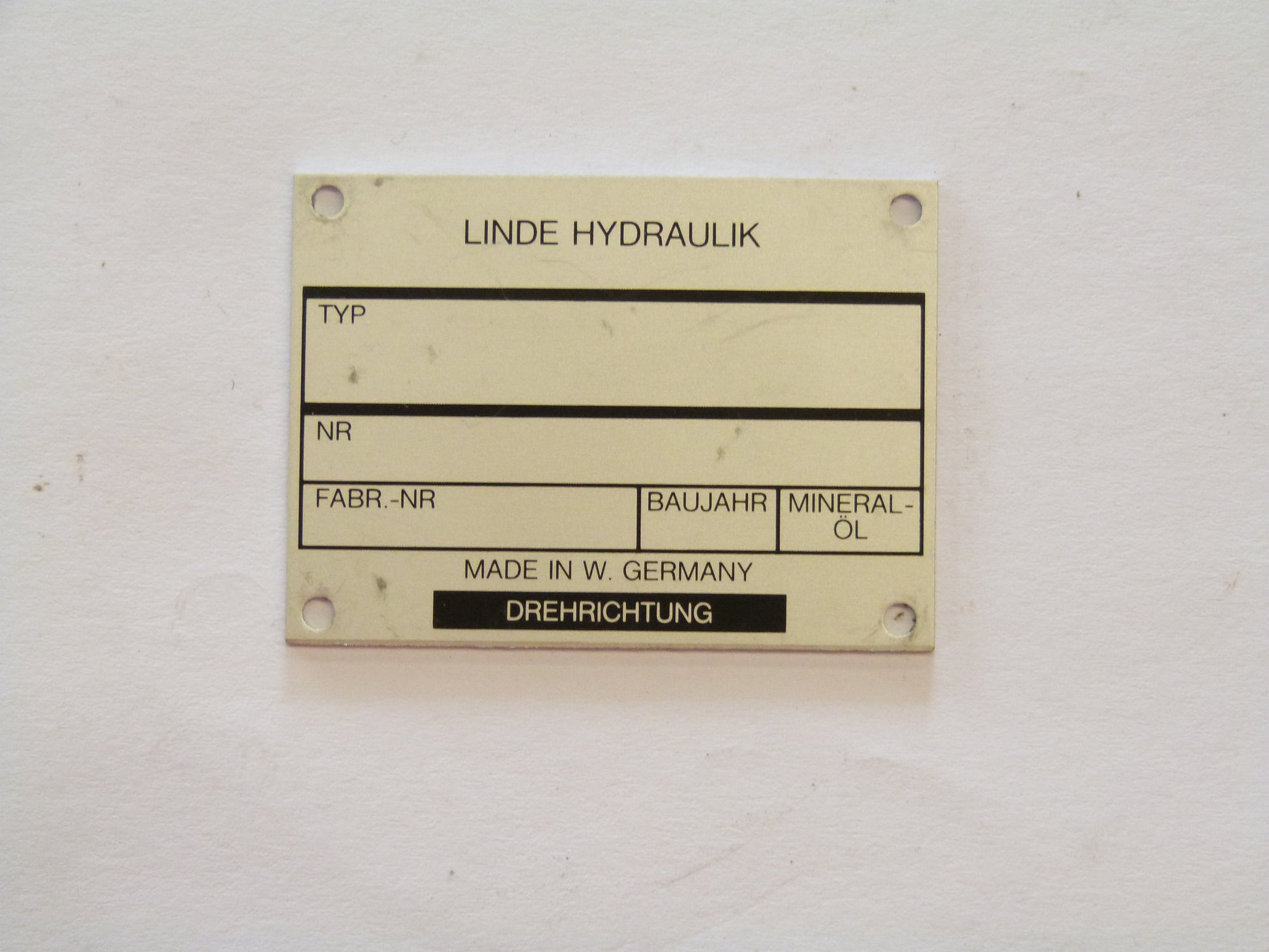 Image 1 of TYPEPLAATJE NIET ORIGINEEL LINDE