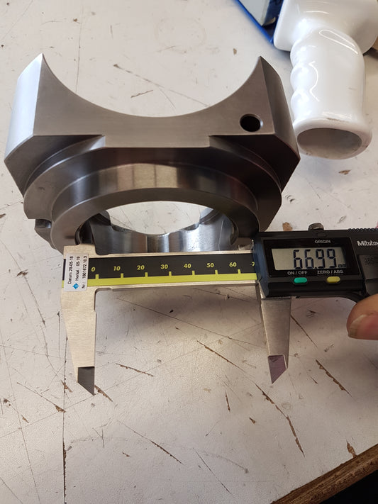 Image 1 of BEARING FLANGE