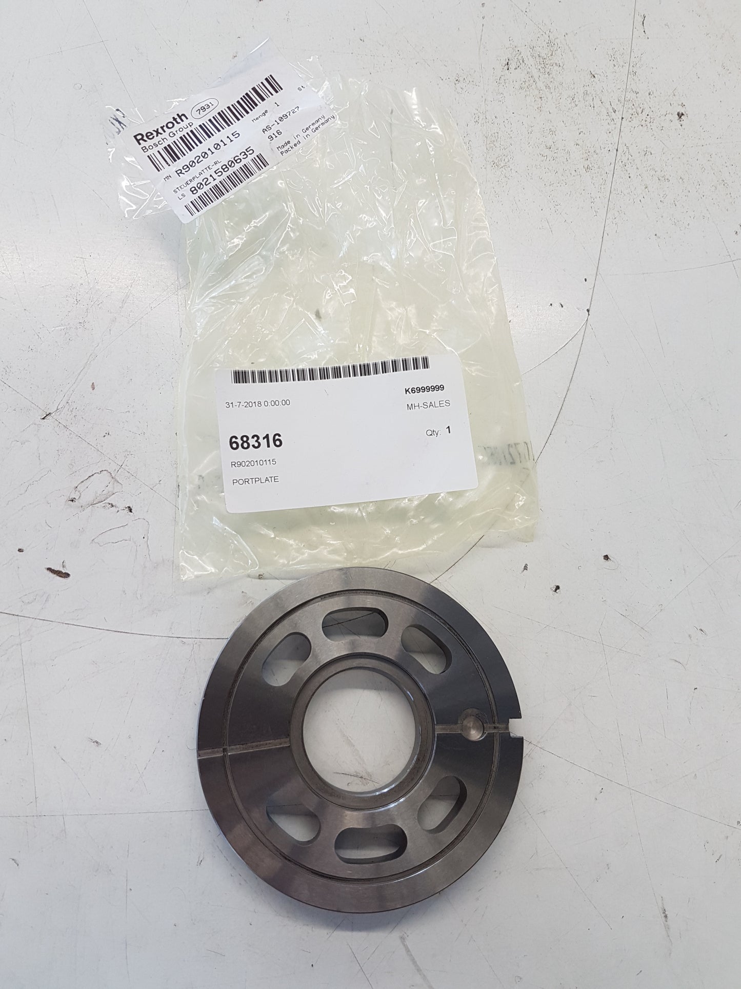 Image 4 of PORTPLATE