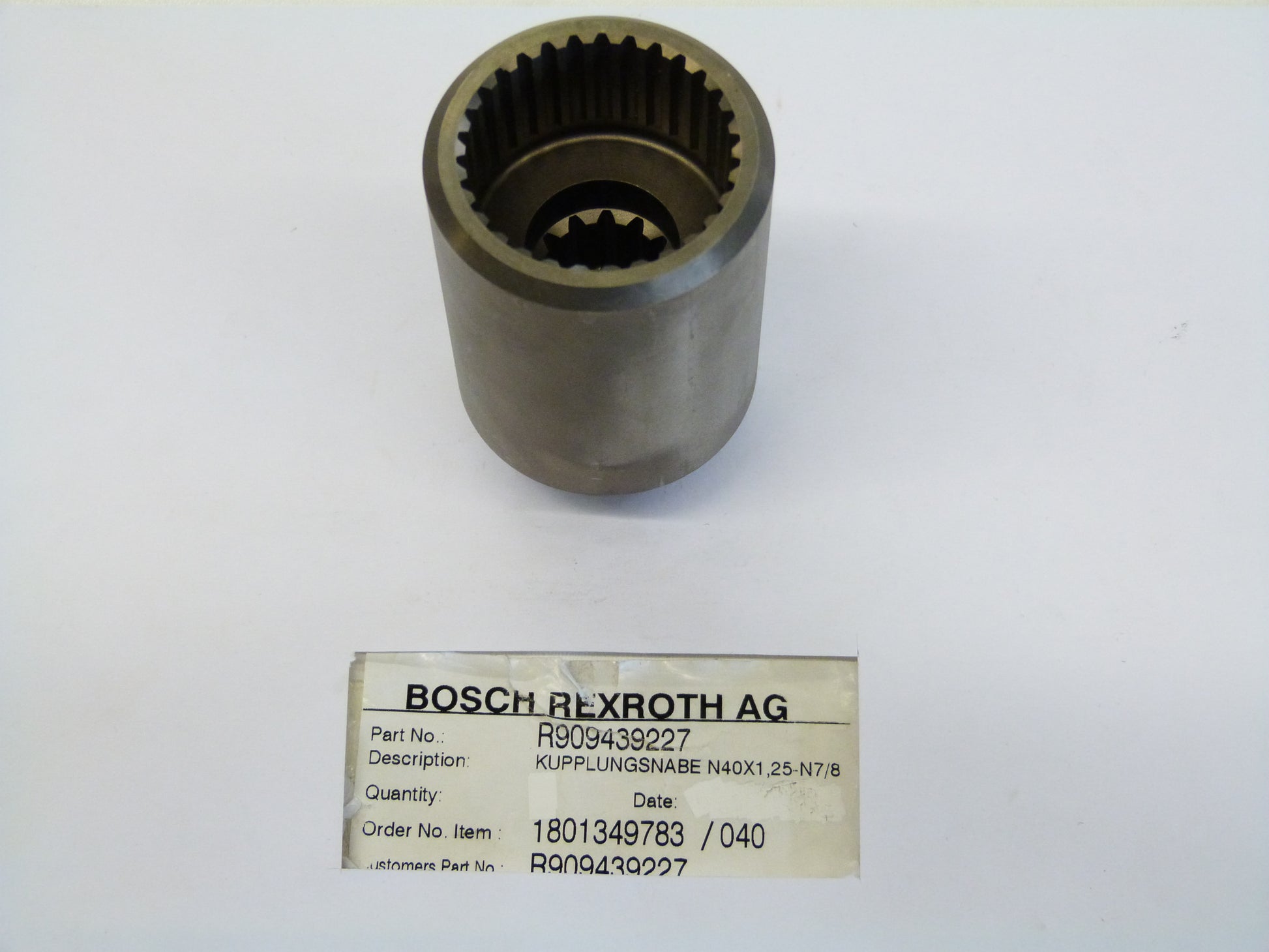 Image 1 of CLUTCH HUB