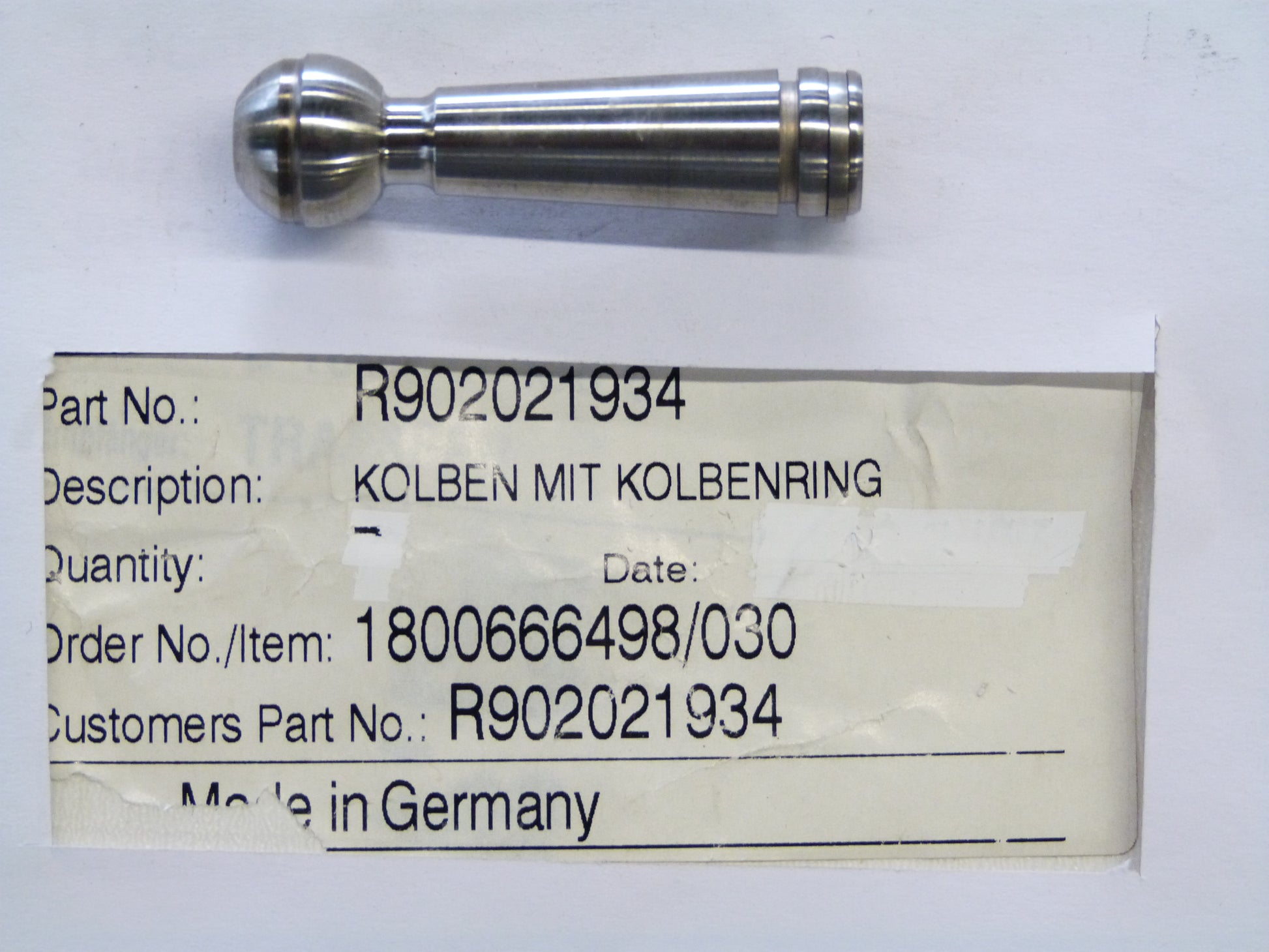 Image 1 of PISTON WITH PISTON RINGS